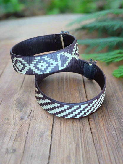 Kubeo Engagement Bracelet